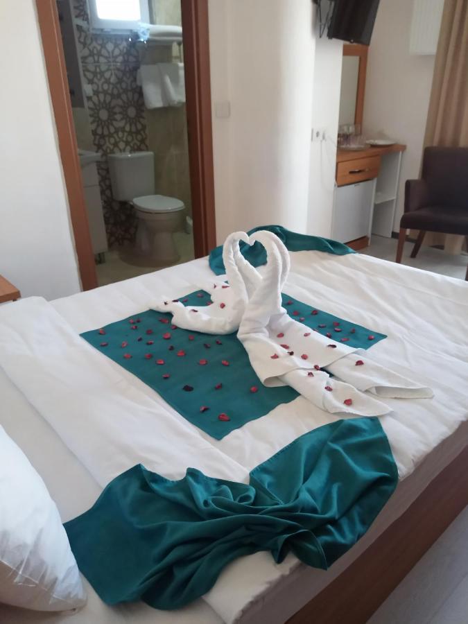Gueven Hotel 恰纳卡莱 外观 照片