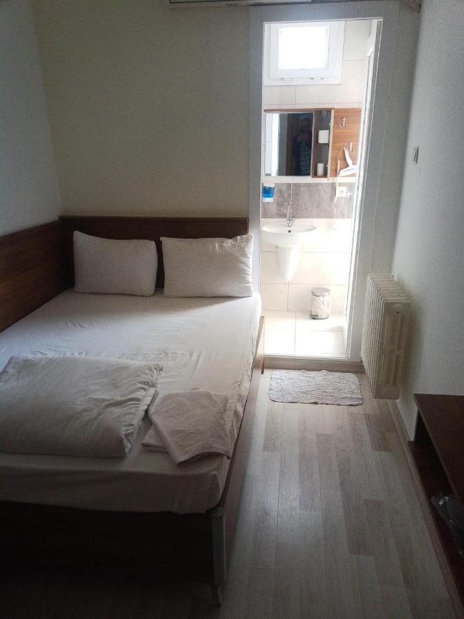 Gueven Hotel 恰纳卡莱 外观 照片