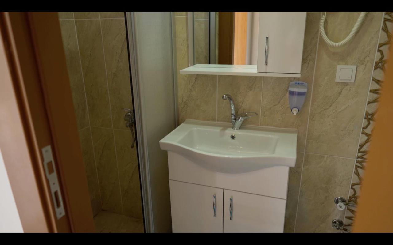 Gueven Hotel 恰纳卡莱 外观 照片